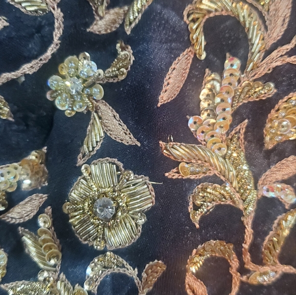 Pakistani/ Indian Black Party Dress-preowned (Medium) - Picture 7 of 12